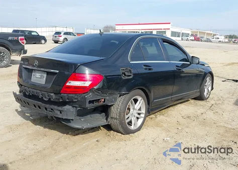 2014 Mercedes-Benz C-Class C 250 Sport из США, поврежденный, VIN WDDGF4HBXER309915